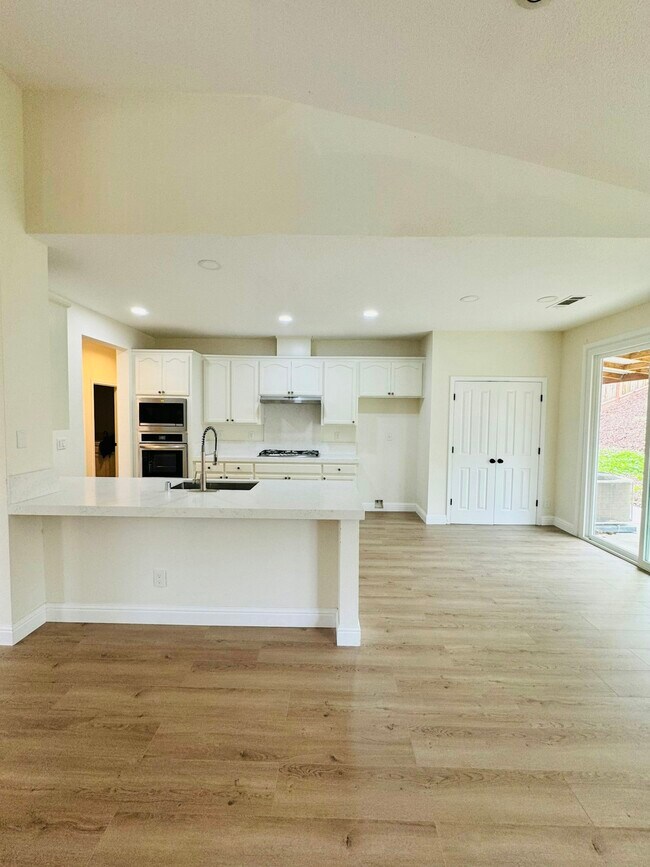 Building Photo - 5368 Rockrose Way