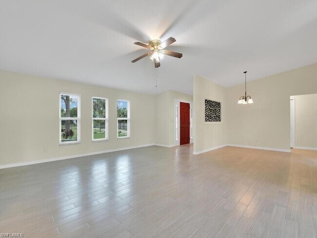 Building Photo - 260 12th St SE