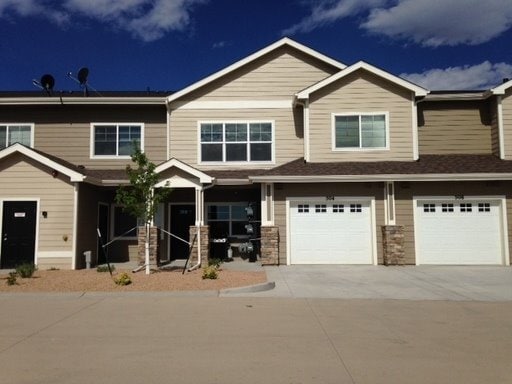 Building Photo - Wellington Village