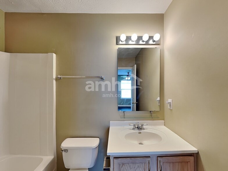 Building Photo - 5657 Valhalla Way