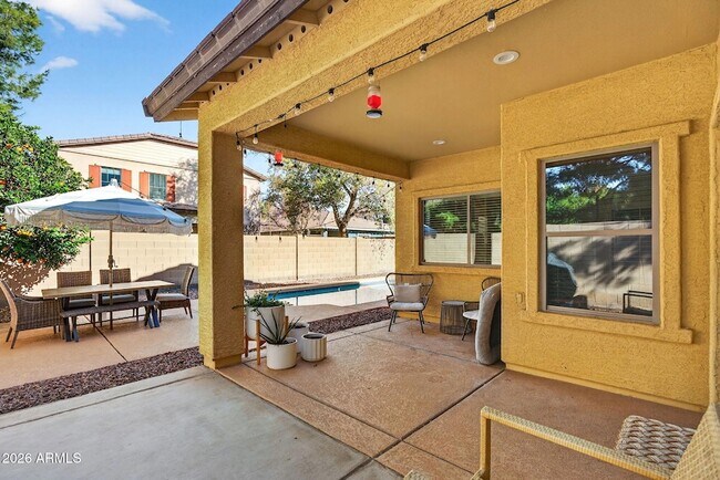 Building Photo - 4212 E Washington Ct