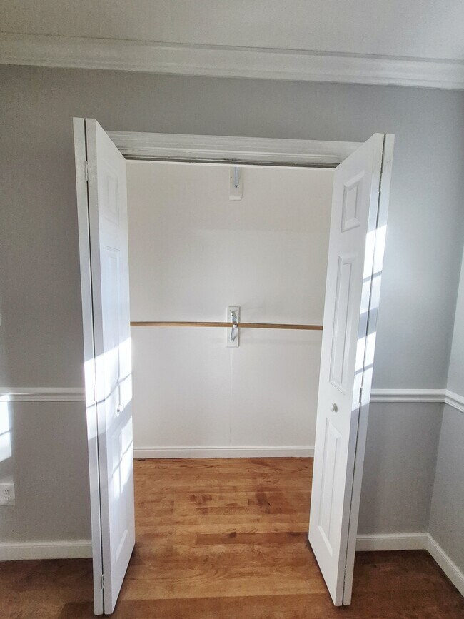 Building Photo - 2402 Fon Du Lac Rd