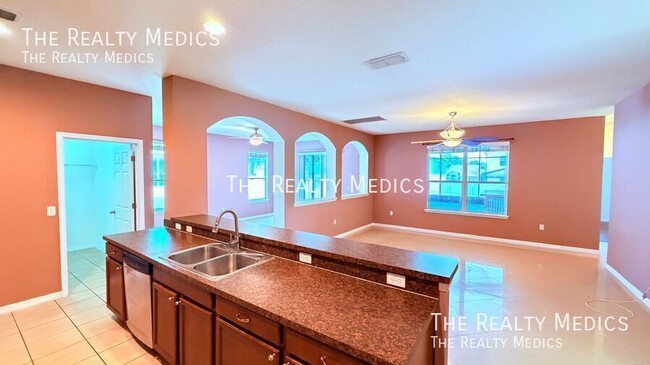 Building Photo - 4067 Knott Dr