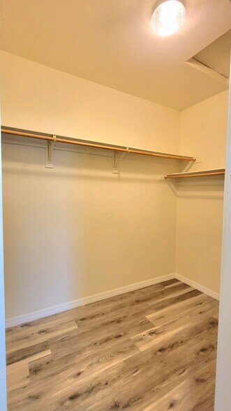 Building Photo - 5761 E Badlands Ln