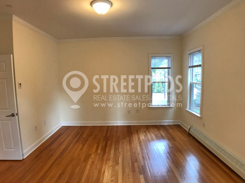 Building Photo - 1 Langdon Sq