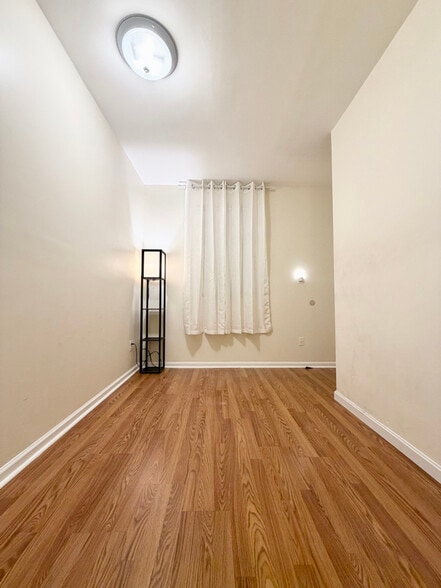 Building Photo - 7823 Shreve Rd