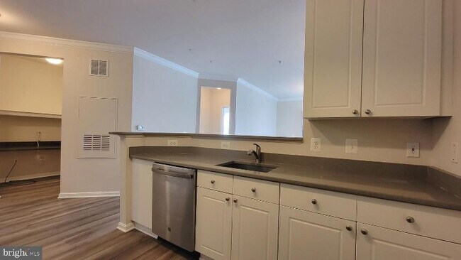 Building Photo - 9486 Virginia Center Blvd