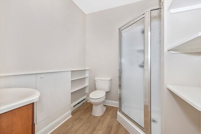 Building Photo - 4 S Westside Ave