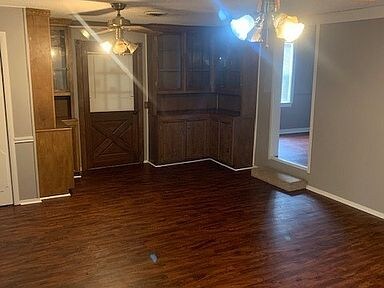 Building Photo - 960 Sarver St