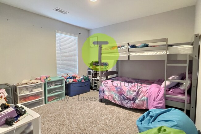 Building Photo - Stunning 5 Bed, 3 Bath Home Built in 2023. Close to Maxwell!