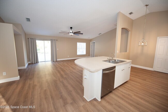 Building Photo - 7525 Fringe Pl