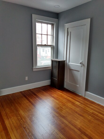 Building Photo - 1181 Clinton Ave