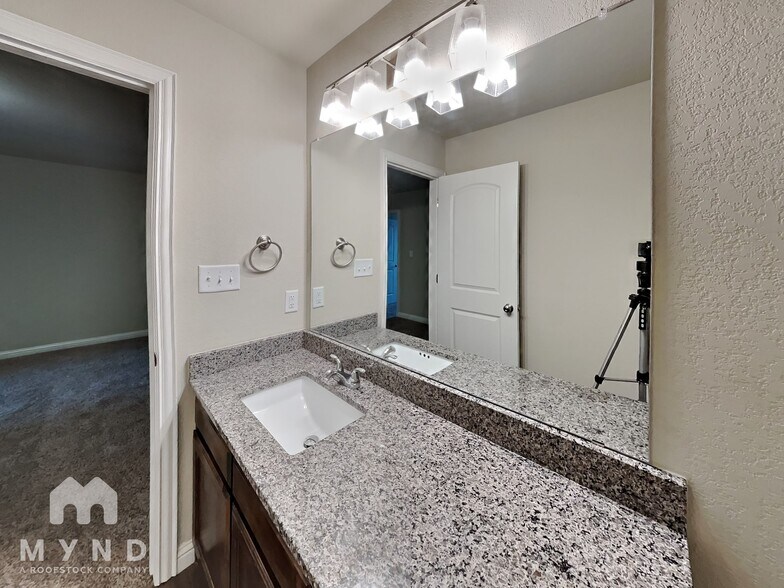 Building Photo - 763 Rolling Terrace Cir