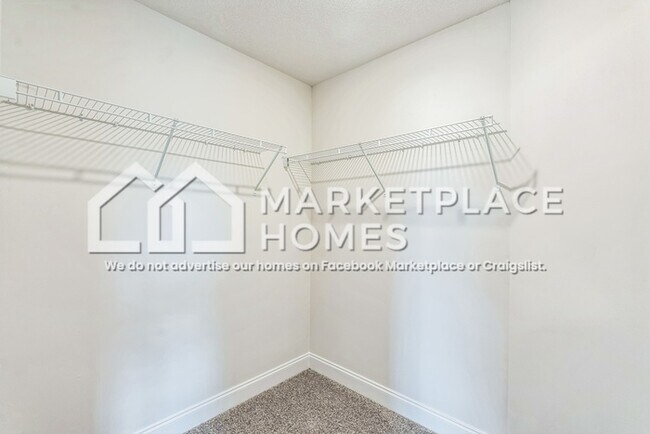 Building Photo - 2488 Marion Ln