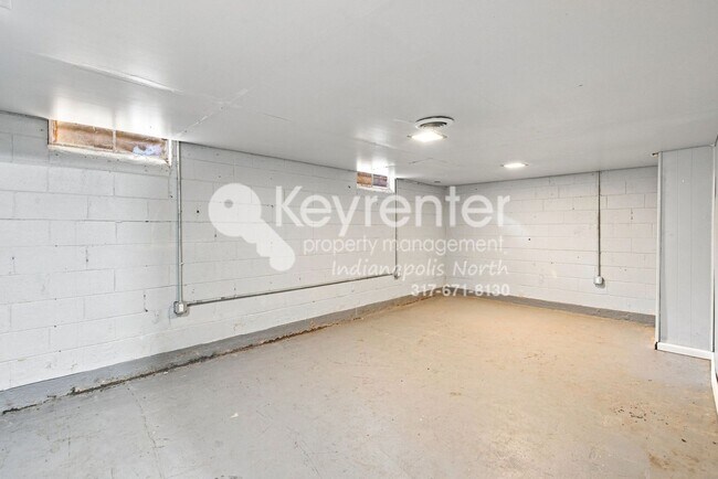 Building Photo - 4029 Forest Manor Ave