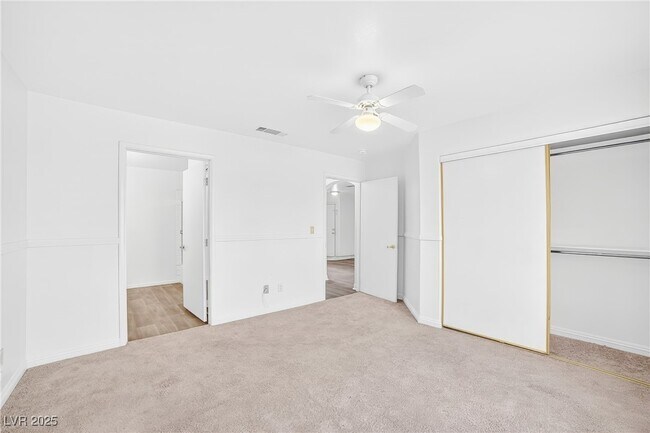 Building Photo - 1509 Linnbaker Ln