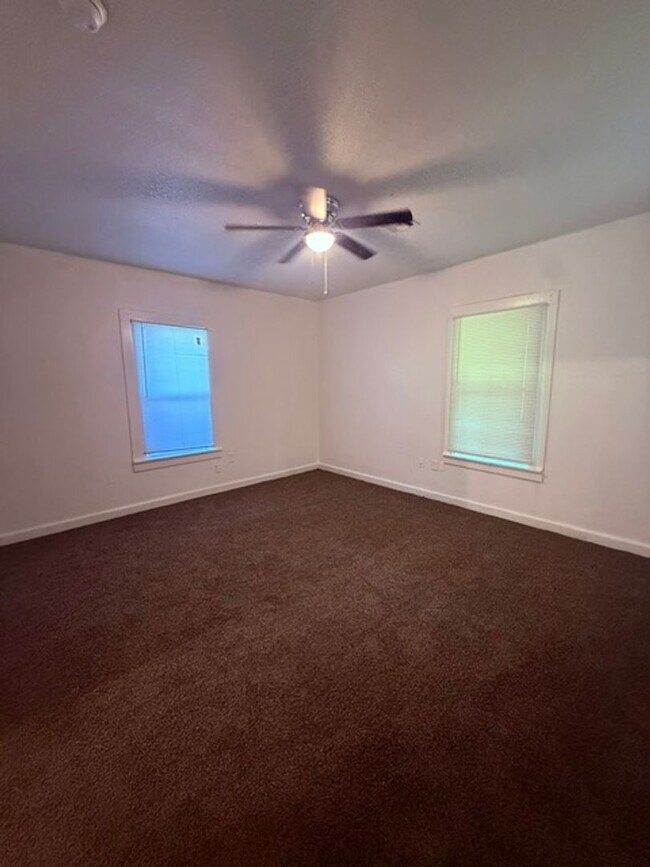 Building Photo - Affordable Three Bedroom Two Bath Home