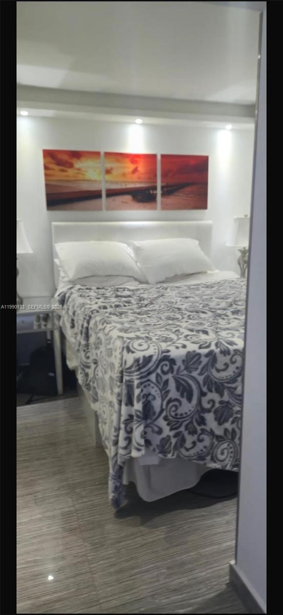 Building Photo - 401 Ocean Dr