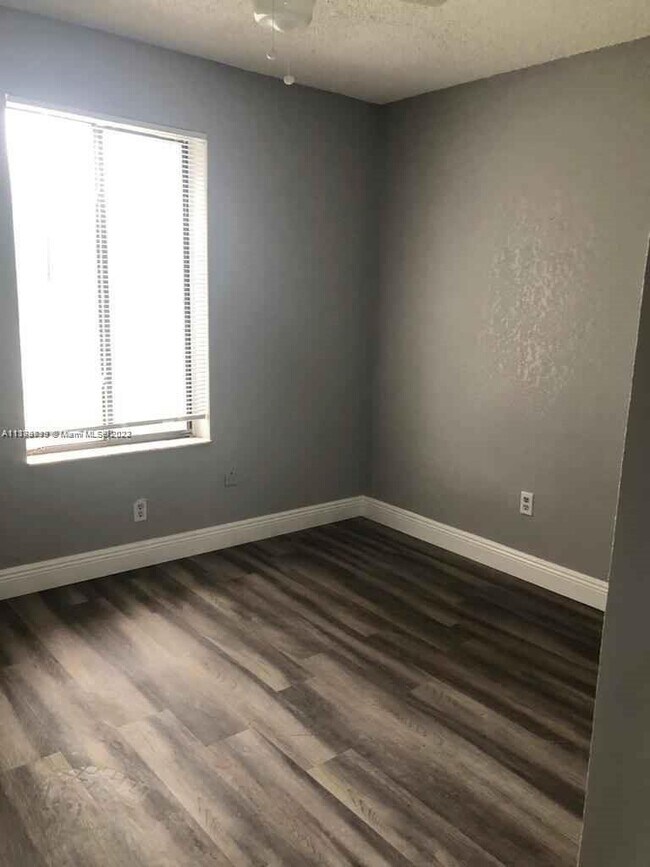 Building Photo - 9200 Andora Dr