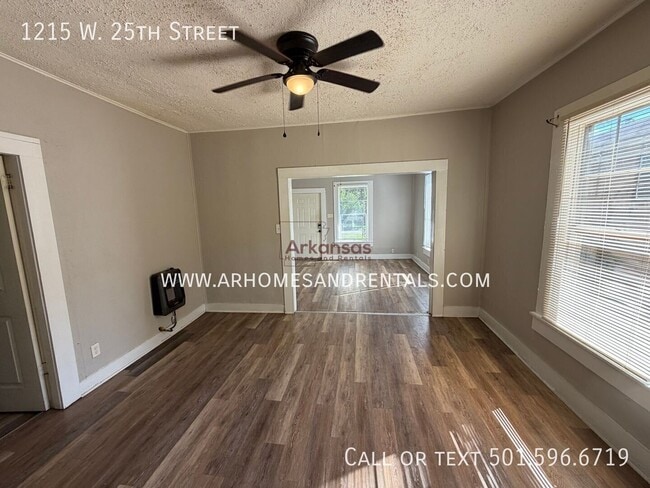 Building Photo - 1215 W 25th St