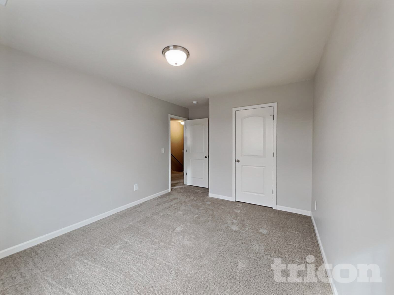 Building Photo - 4114 Vershire Ave