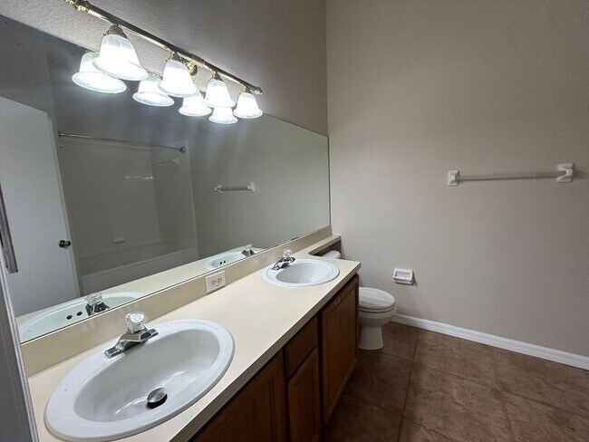 Building Photo - 12477 Berkeley Square Dr