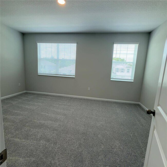 Building Photo - 438 Lady Palm St