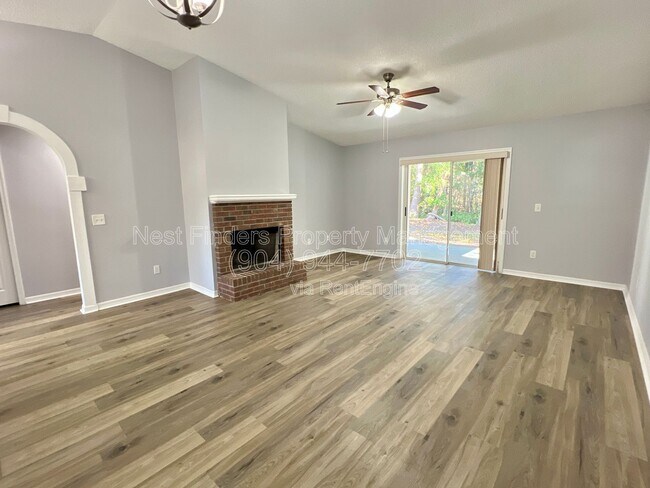 Building Photo - 2669 Lantana Lakes Dr E