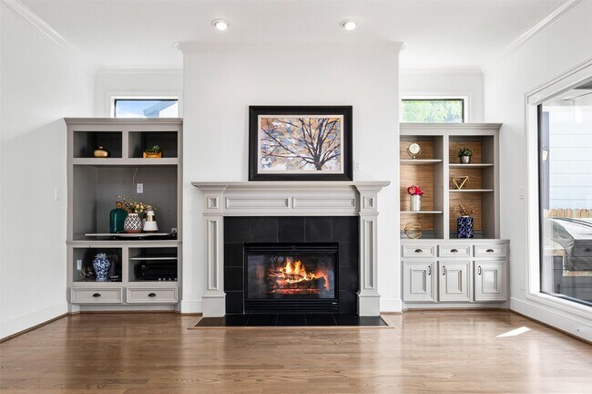 Building Photo - 4523 Maple St