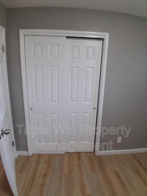 Building Photo - 524 Acorn Dr