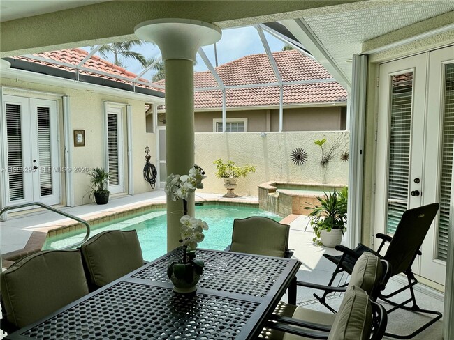 Building Photo - 1740 Ludlow Rd