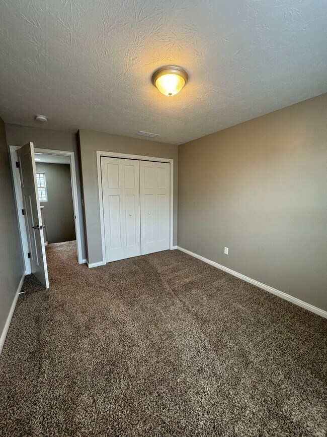 Building Photo - 3976 Abraham Ct