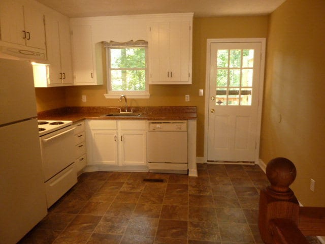 Building Photo - 1170 Kings Mill Run N