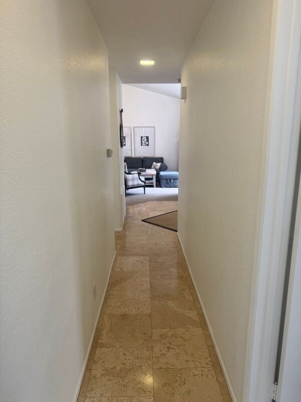 Building Photo - 3416 Cameo Dr