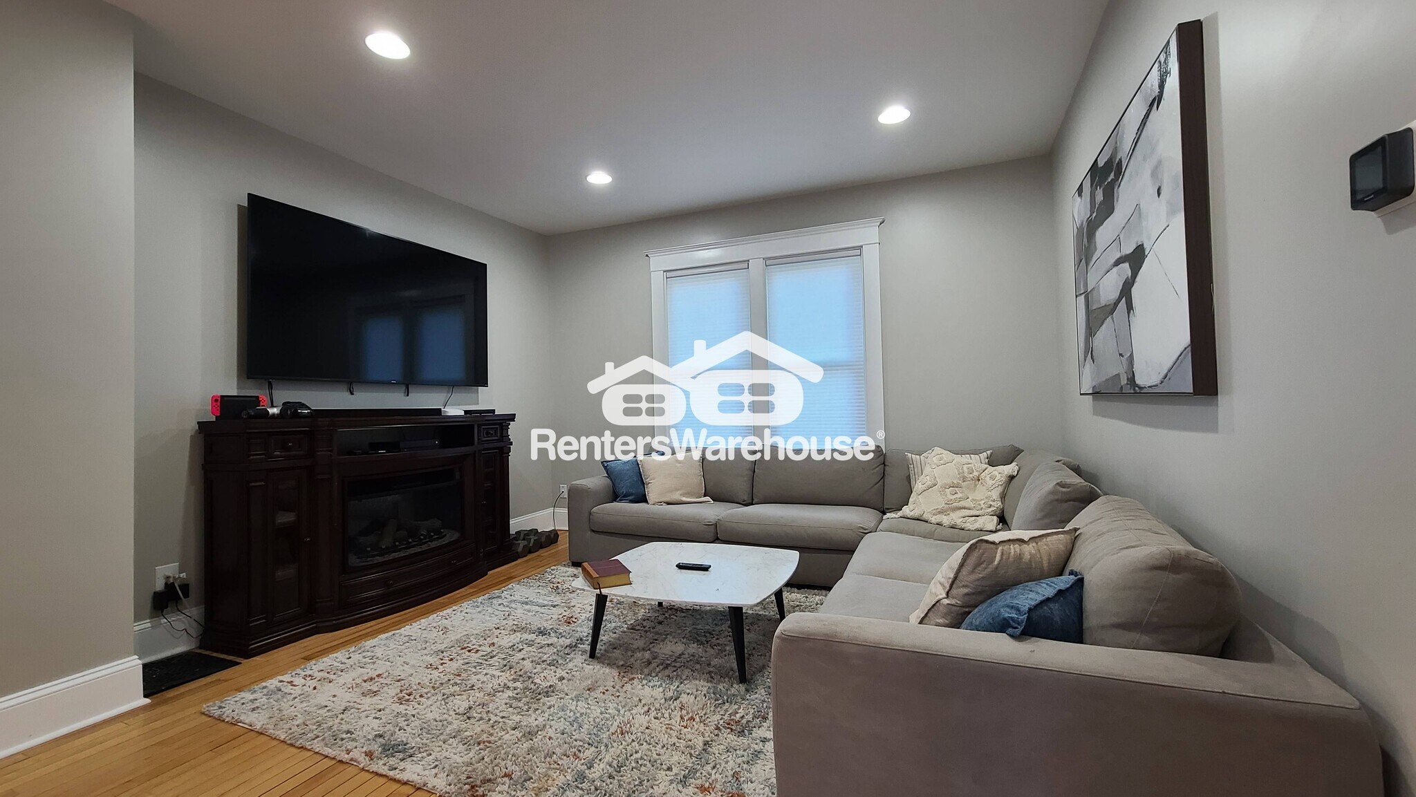 Building Photo - 142 N Arch Ave