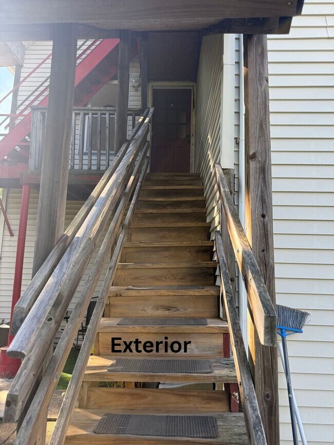 Building Photo - 272 Highland Ave