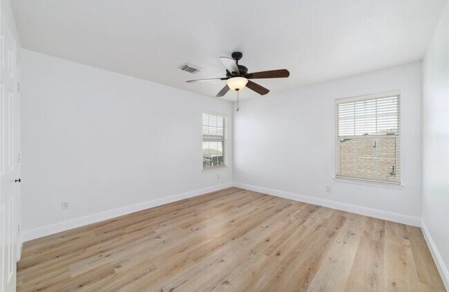 Building Photo - 13106 Crescent Manor Ln