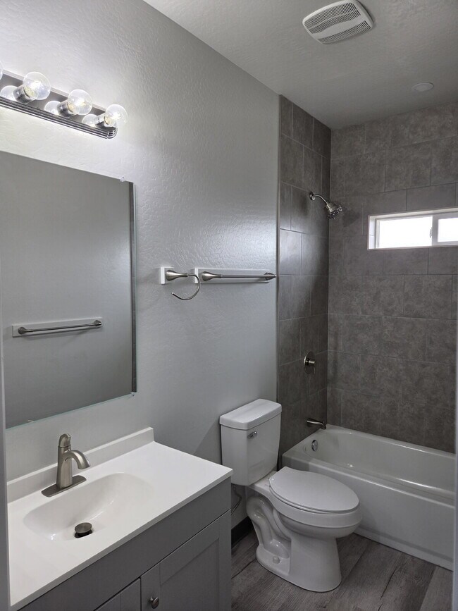 Building Photo - Brand New 2-Bedroom, 2-Bath Townhome with Garage – Prime Phoenix Location