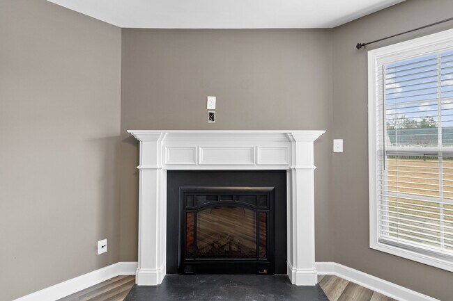 Building Photo - 269 Declaration Dr