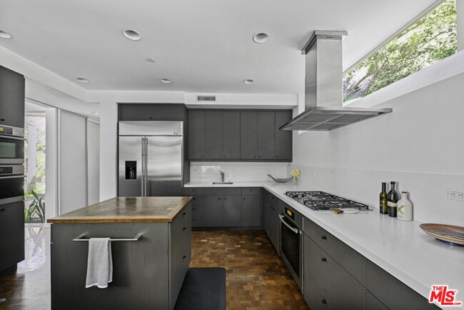 Building Photo - 1500 Rustic Ln