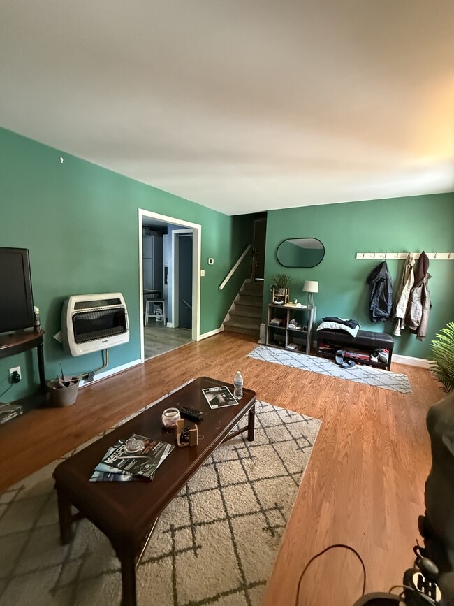 Building Photo - 7010 Sorrell Ln