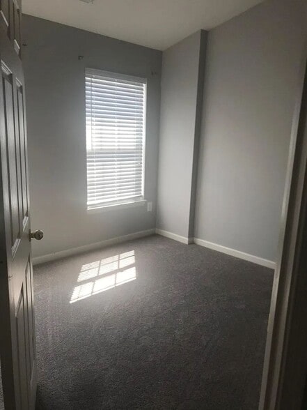 Building Photo - 7591 Cherrybark Oak Ln