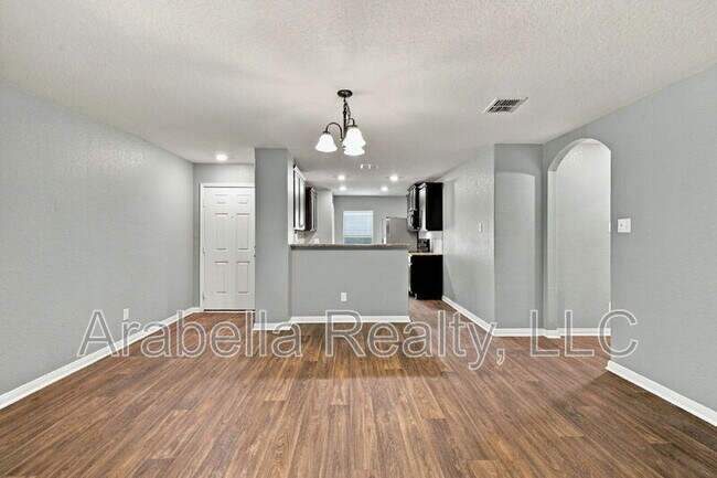 Building Photo - 11641 Claudette St