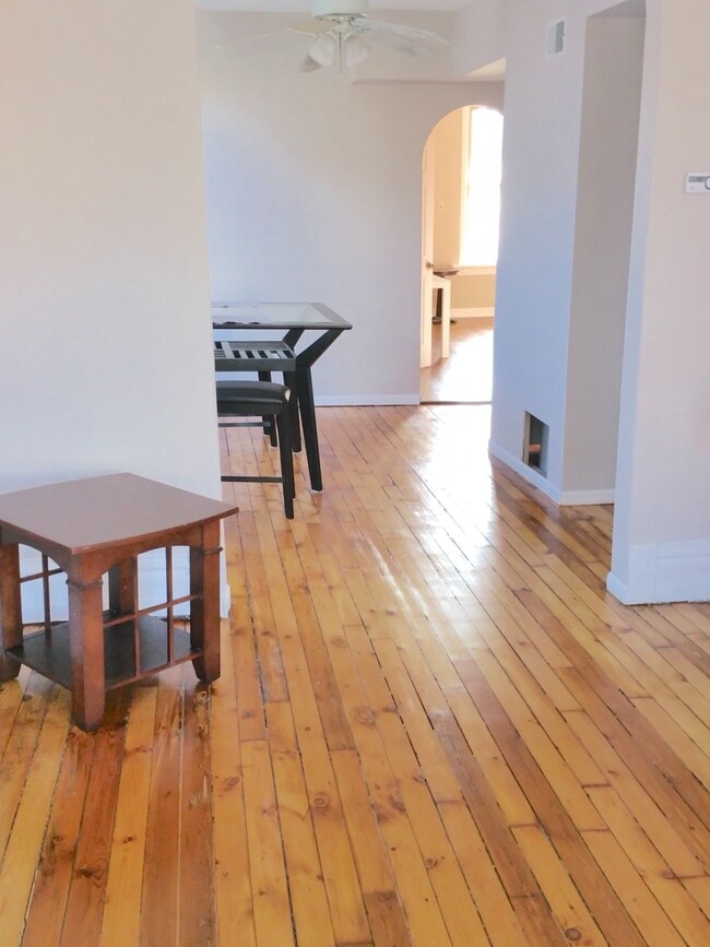 Living Room - 1740 N Spaulding Ave