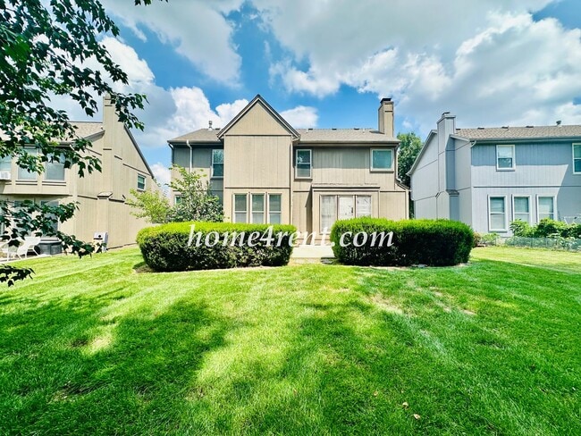 Building Photo - Blue Valley Schools, Walking Distance to Elementary School and Neighborhood Pool!