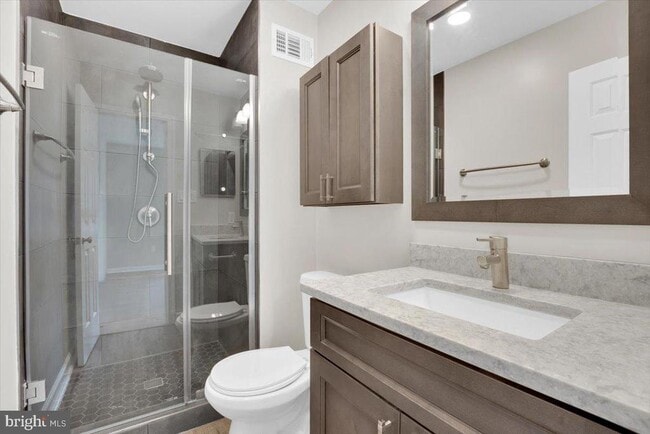 Building Photo - 908 Smartts Ln NE