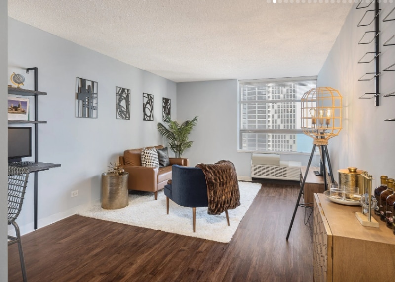 Building Photo - 449 E Ohio St