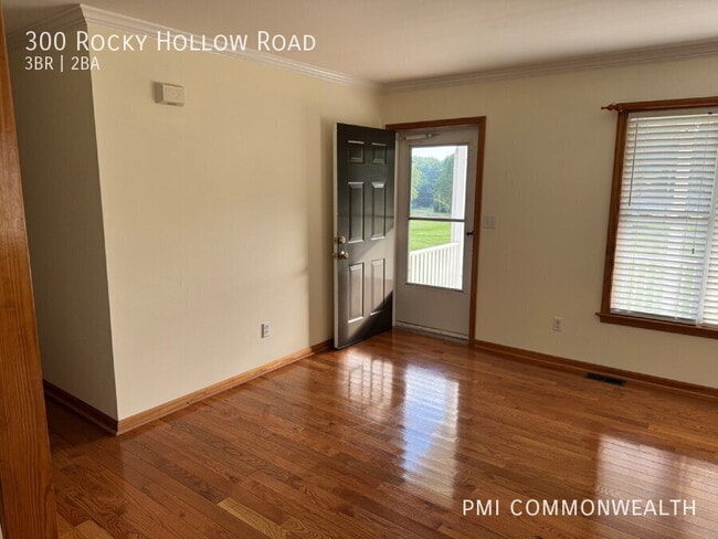 Building Photo - 300 Rocky Hollow Rd