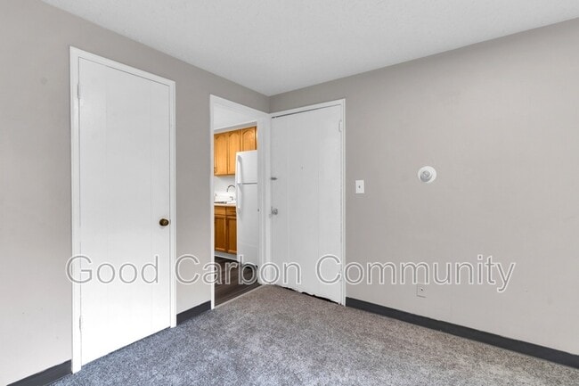 Building Photo - 315 Beattie Ave