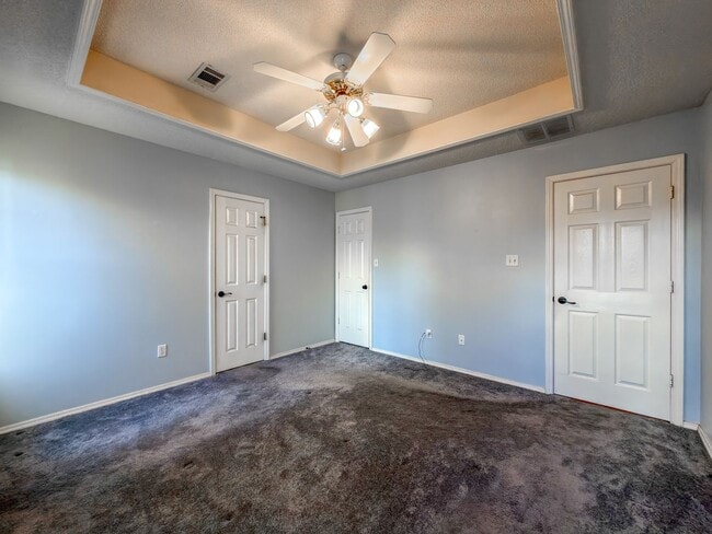 Building Photo - 7713 S 24th St